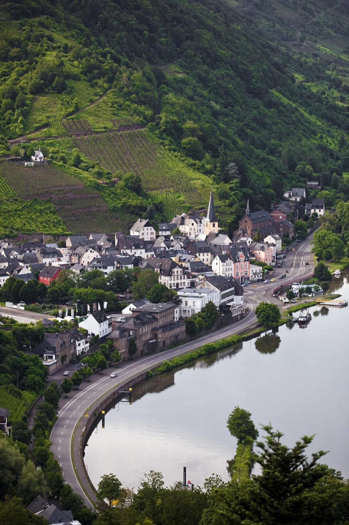Ringhotel Boemers Mosel Landhotel Alf Exterior photo